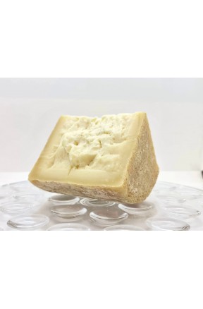 Formaggio di bufala stagionato la toma 9 mesi 600gr Il Granatore